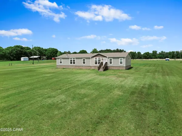 1834 Cane Mill RD, Chipley, FL 32428