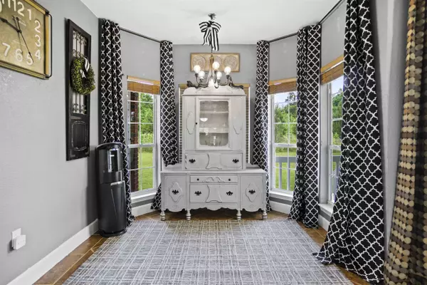 13761 NW Pea Ridge Road, Bristol, FL 32321