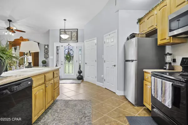 13761 NW Pea Ridge RD, Bristol, FL 32321