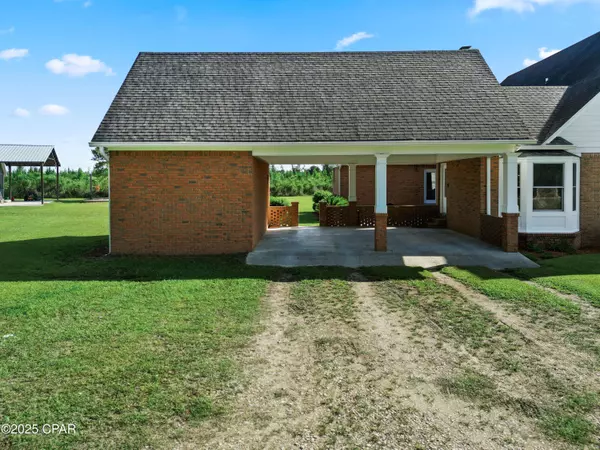 18562 Lois Fowler RD, Blountstown, FL 32424