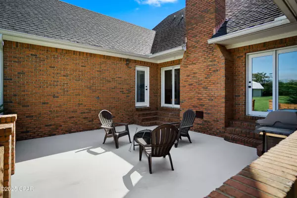 18562 Lois Fowler RD, Blountstown, FL 32424