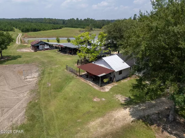 1716 Bradley RD, Westville, FL 32464