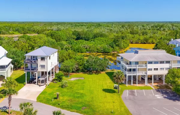 26 Sea Breeze DR #7B, Crawfordville, FL 32327