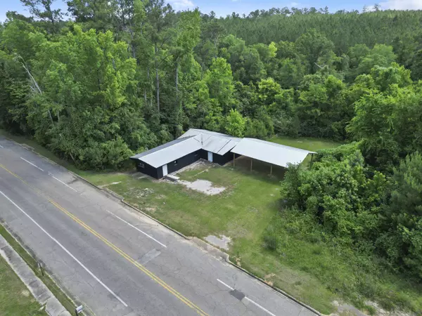 977 Lincoln Drive, Chattahoochee, FL 32324