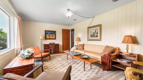 7721 S State Road 71, Blountstown, FL 32424