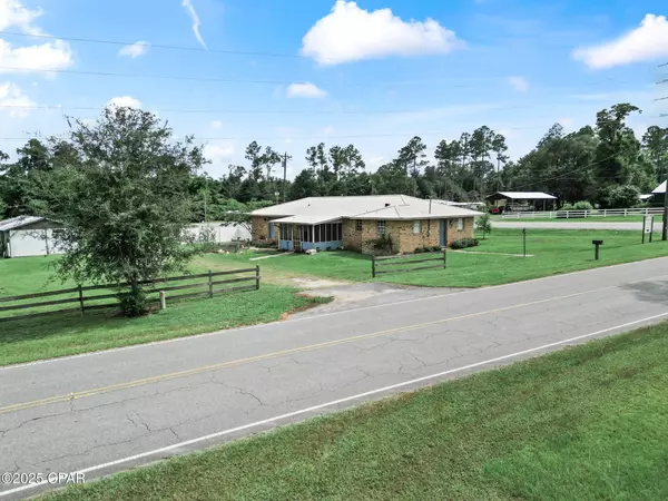3572 Highway 69, Grand Ridge, FL 32442