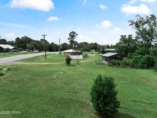 3572 Highway 69, Grand Ridge, FL 32442