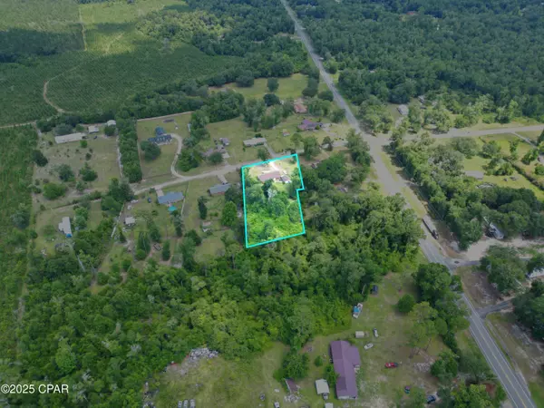 4129 Twin Pines DR, Greenwood, FL 32443