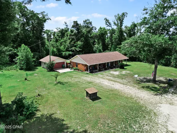 4129 Twin Pines DR, Greenwood, FL 32443