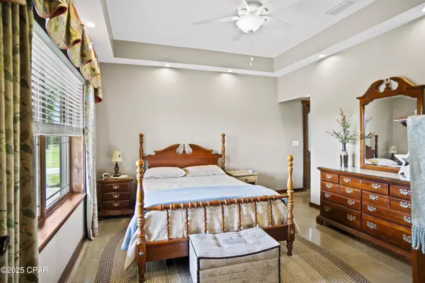 20624 County Road 275, Altha, FL 32421