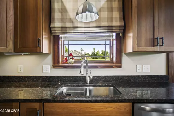 20624 County Road 275, Altha, FL 32421