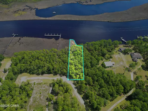 179 Mojita DR, Carrabelle, FL 32322