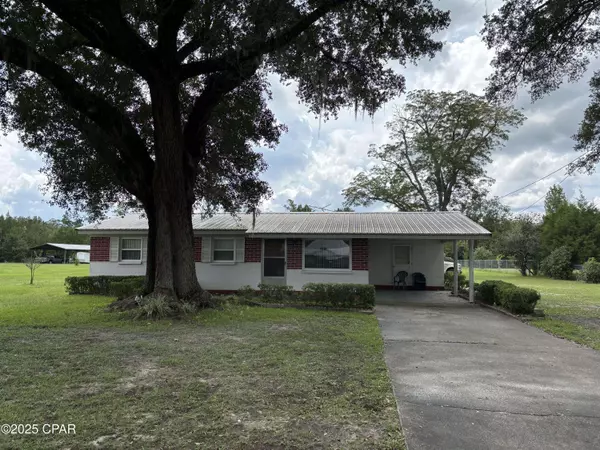 15810 SW Charlie Wood RD, Blountstown, FL 32424