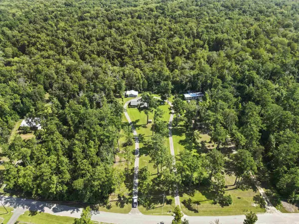 8372 NW River Road, Bristol, FL 32321