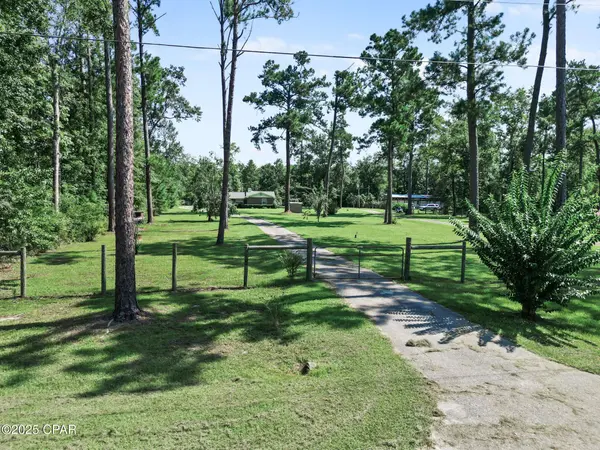 8372 NW River RD, Bristol, FL 32321