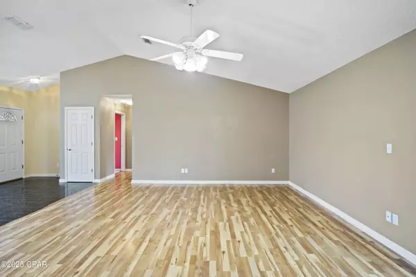 19087 SW Barfield RD, Blountstown, FL 32424