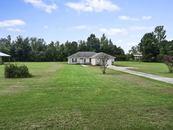 19087 SW Barfield Road, Blountstown, FL 32424