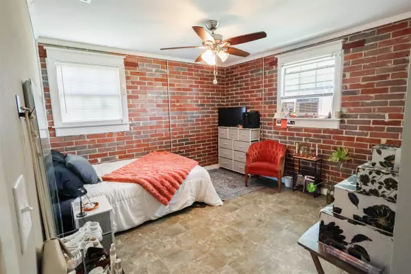 12708 NW Pea Ridge Road, Bristol, FL 32321