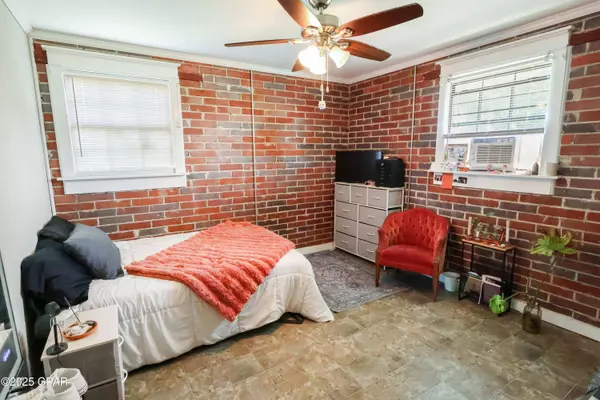 12708 NW Pea Ridge RD, Bristol, FL 32321