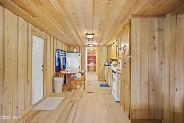 14443 SW TD Barker RD, Kinard, FL 32449