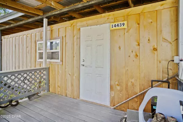 14443 SW TD Barker RD, Kinard, FL 32449