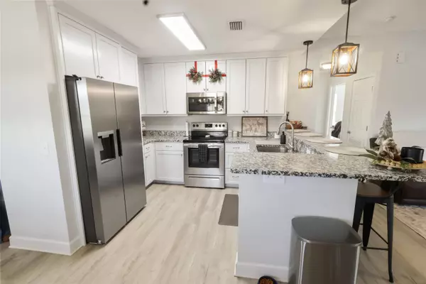 21369 NE Spring Hill Drive, Blountstown, FL 32424