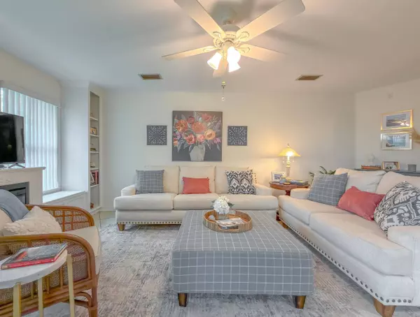 5091 Lake Bluff Circle, Marianna, FL 32446