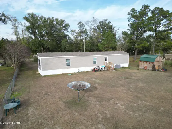 10453 NW Schmarje LN, Bristol, FL 32321