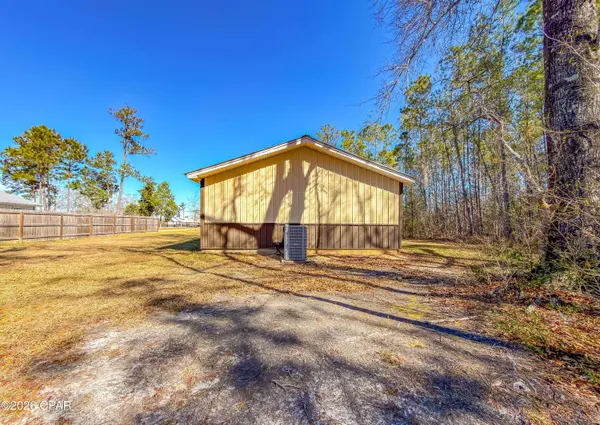 11963 NW Lake Mystic Duggar RD, Bristol, FL 32321