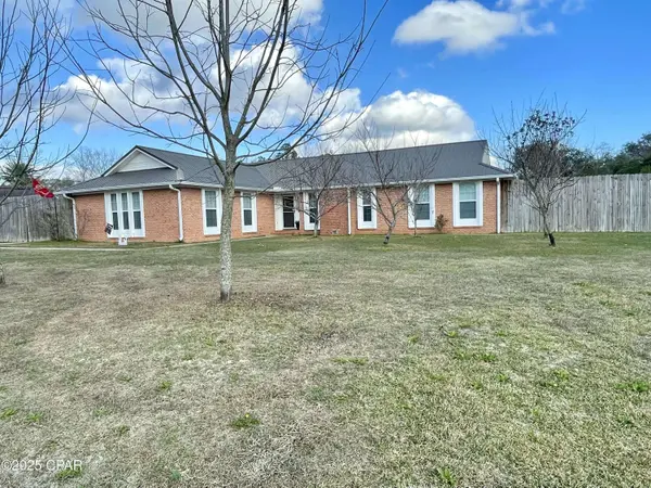 5386 Cooper ST, Graceville, FL 32440