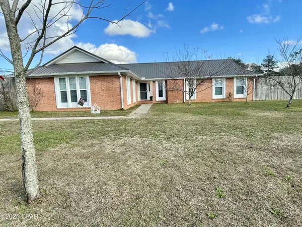 5386 Cooper ST, Graceville, FL 32440