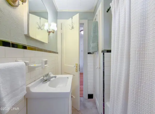 15870 SE Pear ST, Blountstown, FL 32424