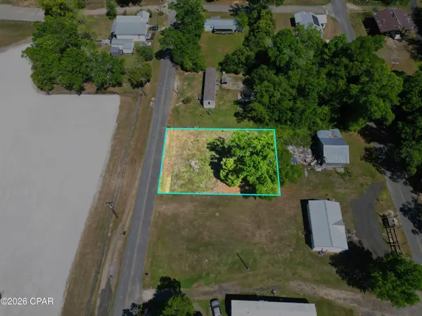 20451 NW Folsom AVE, Blountstown, FL 32424