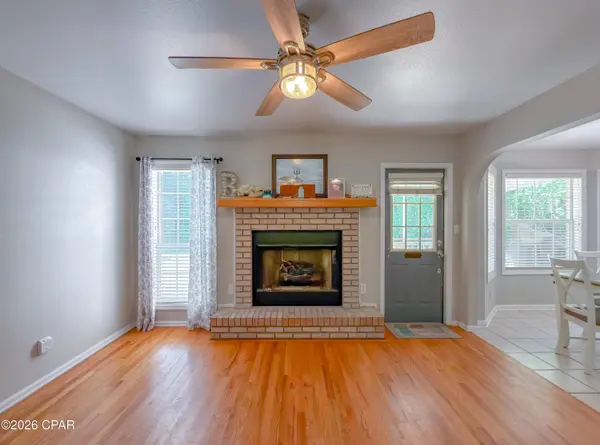 10733 NW Judy DR, Bristol, FL 32321