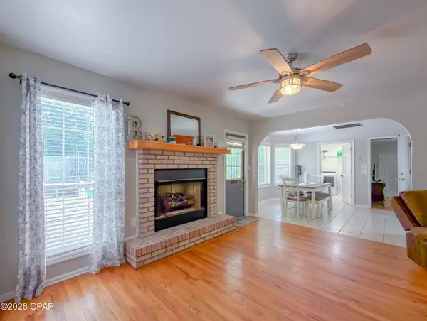 10733 NW Judy DR, Bristol, FL 32321