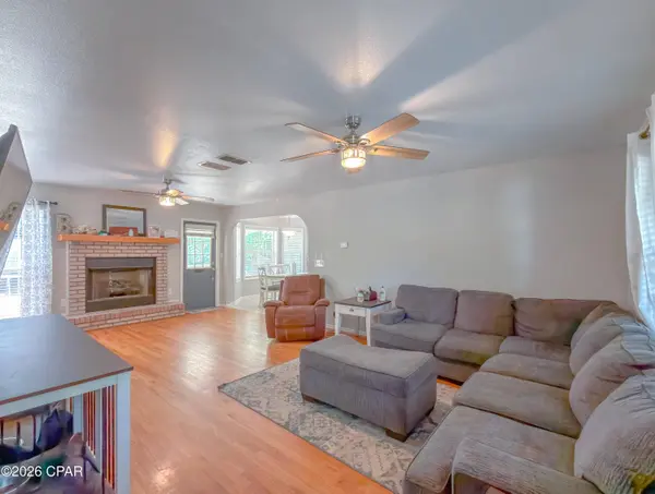 10733 NW Judy DR, Bristol, FL 32321