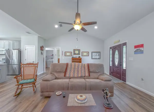 12634 NW Twin Oaks Drive, Bristol, FL 32321