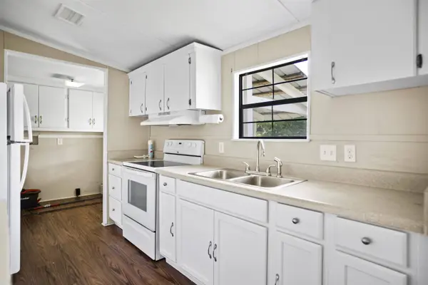 10461 NW 1St Street, Bristol, FL 32321