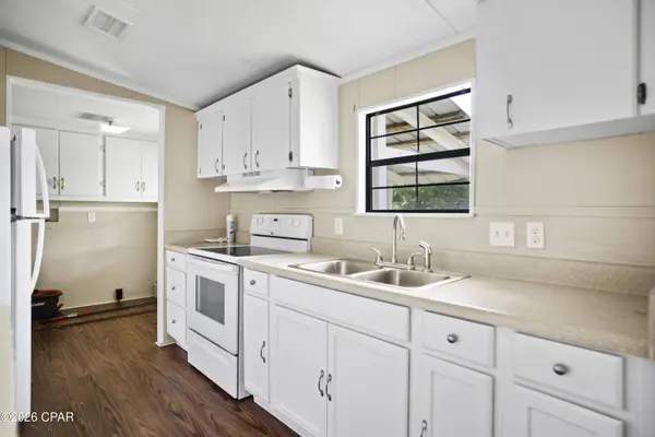 10461 NW 1st ST, Bristol, FL 32321