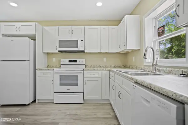 10477 NW Azalea ST, Bristol, FL 32321