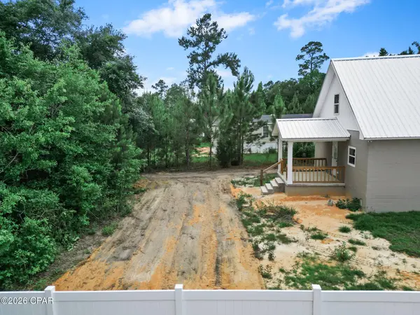 10477 NW Azalea ST, Bristol, FL 32321