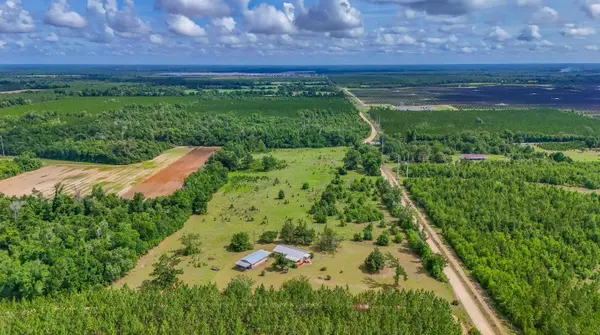 2555 Hollister Road, Marianna, FL 32446
