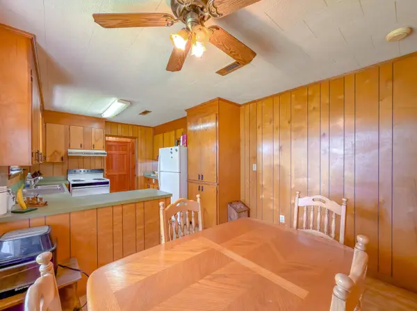 2555 Hollister Road, Marianna, FL 32446