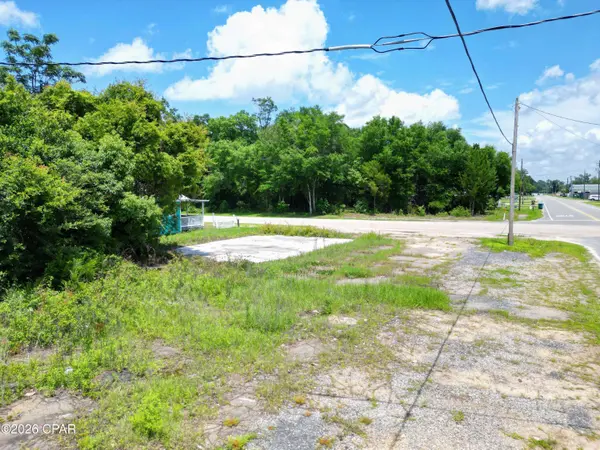 10348 NW Main ST, Bristol, FL 32321