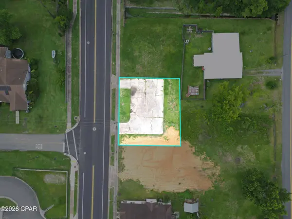 17475 N Main ST, Blountstown, FL 32424