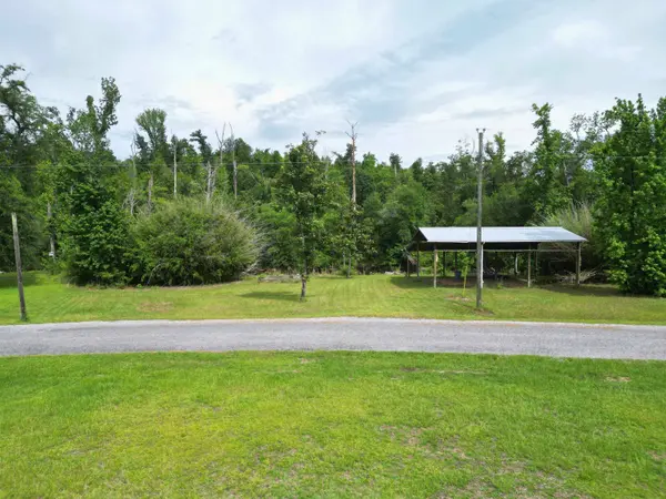 20747 NW Chipola Heights, Altha, FL 32421