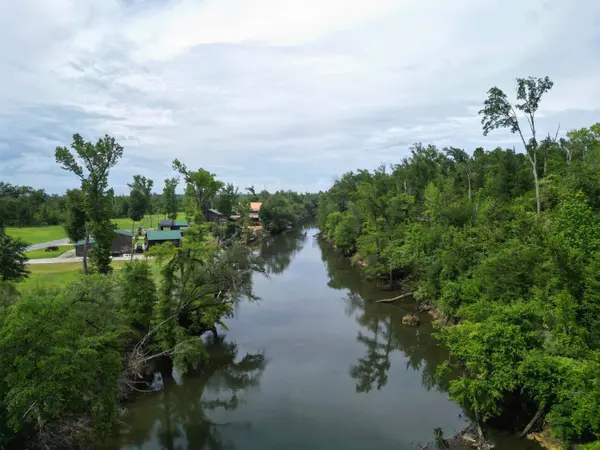 20747 NW Chipola Heights, Altha, FL 32421