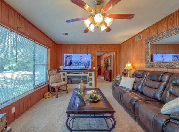 14344 NW State Road 20, Bristol, FL 32321