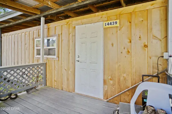 14443 SW D Barker RD, Kinard, FL 32449
