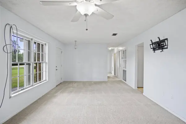 20315 SW Sherry Avenue, Blountstown, FL 32424